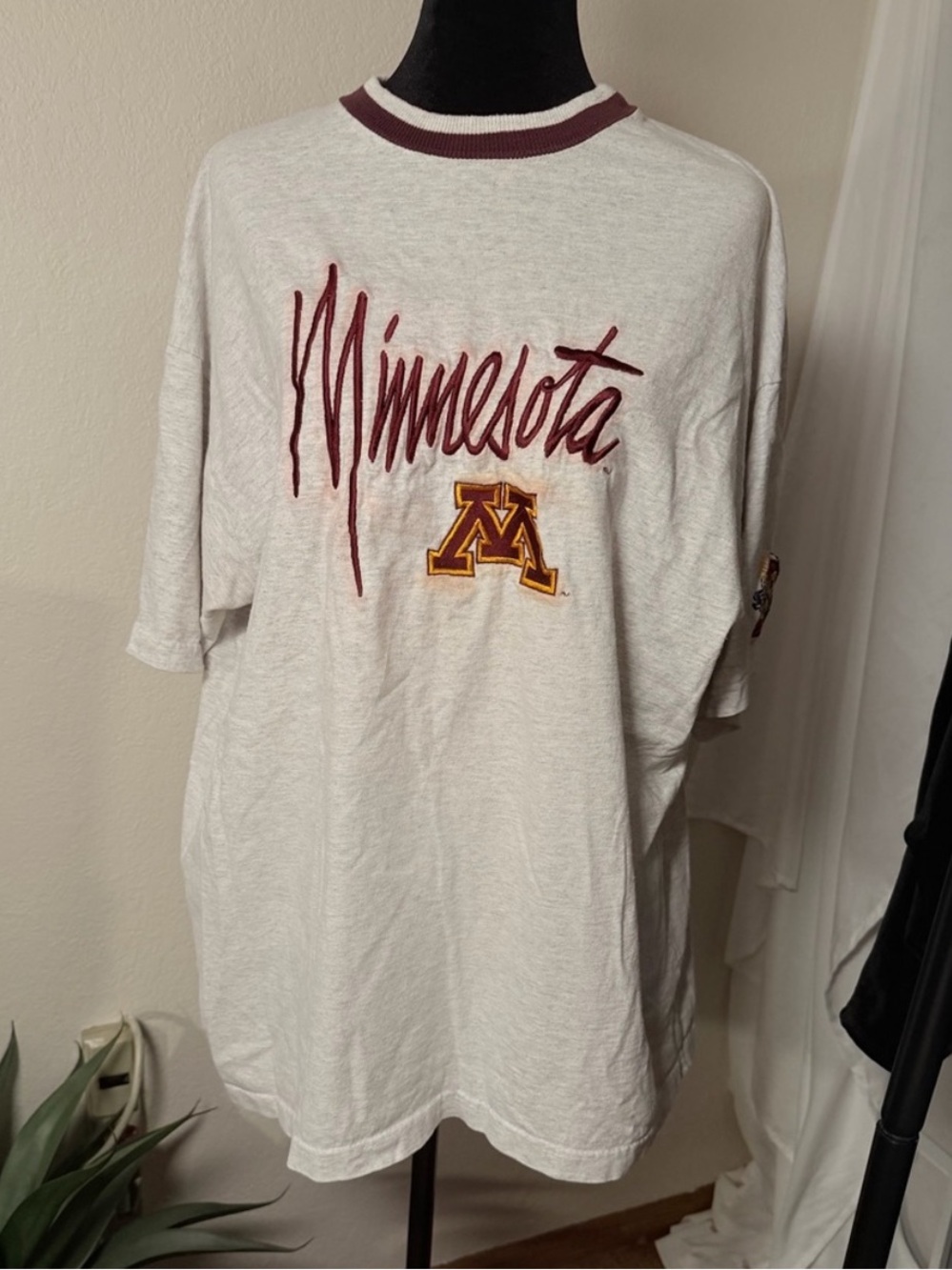 Umn minnesota graphic vintage crew neck